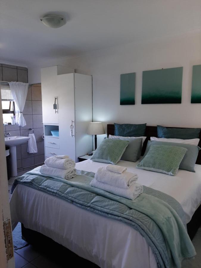 Umtamvuna View Cabanas 포트에드워드 외부 사진