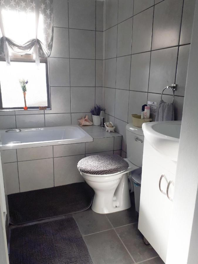 Umtamvuna View Cabanas 포트에드워드 외부 사진